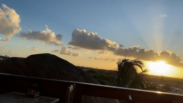 Straddle it Saloon in Aruba