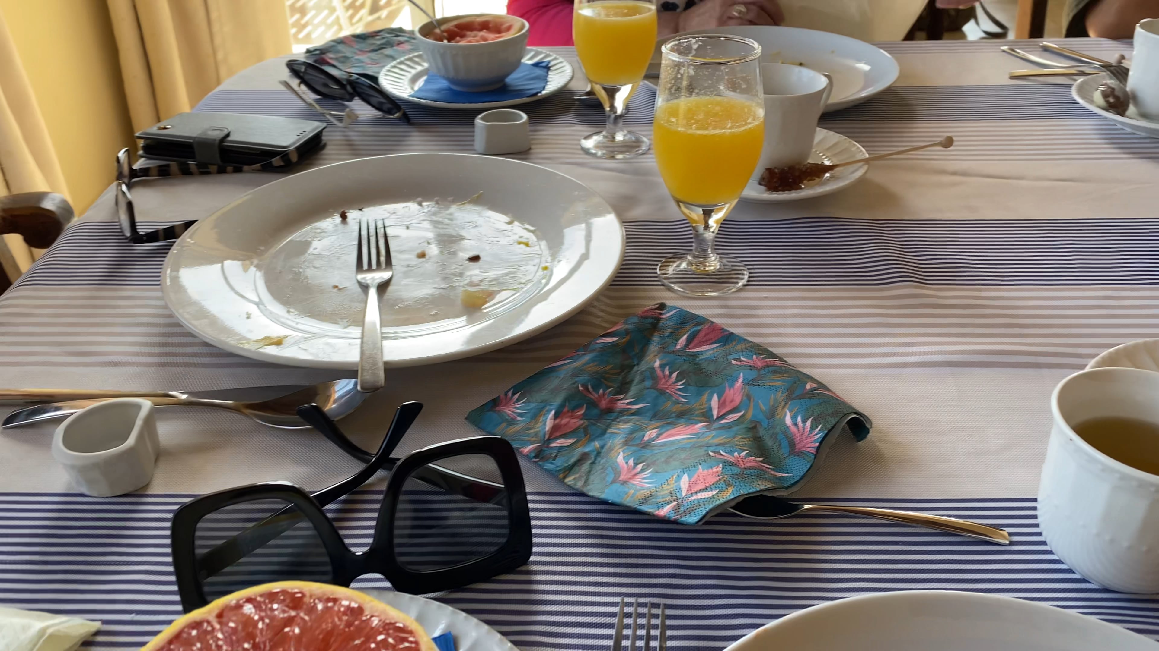 Breakfast with grapefruit