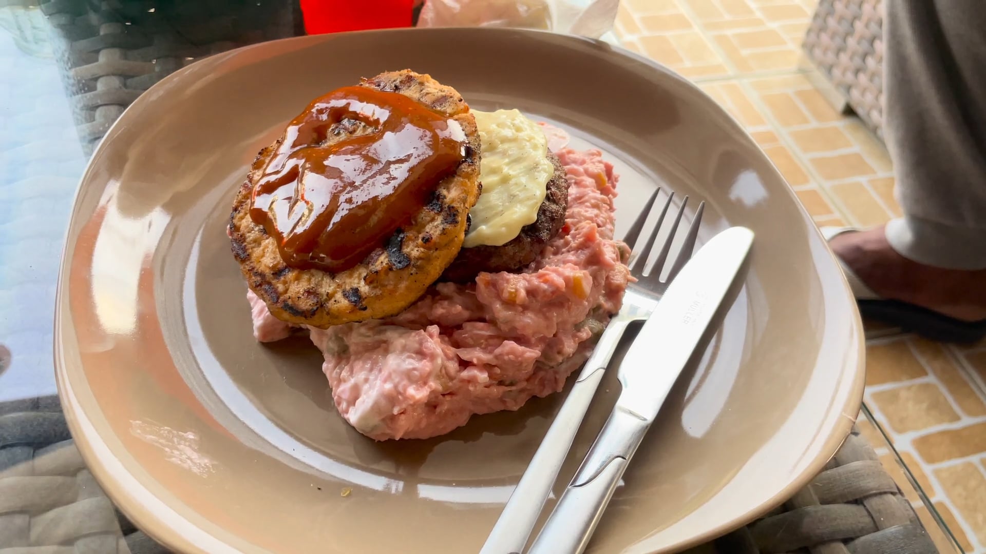 Sherwin and Sam over for dinner