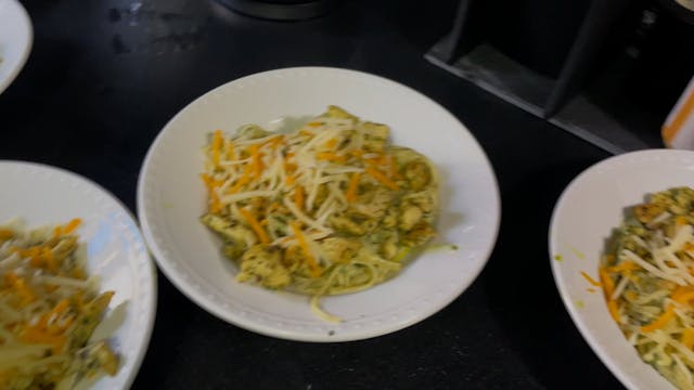 Pasta with chicken 