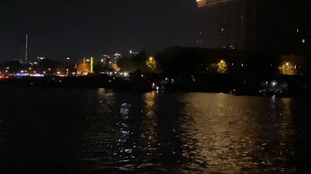 Phnom pen at night