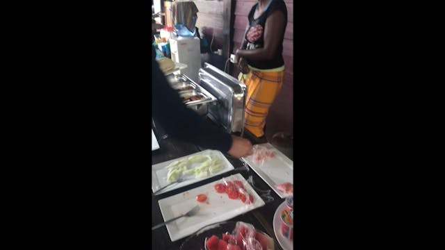 Breakfast in Kinini Patie