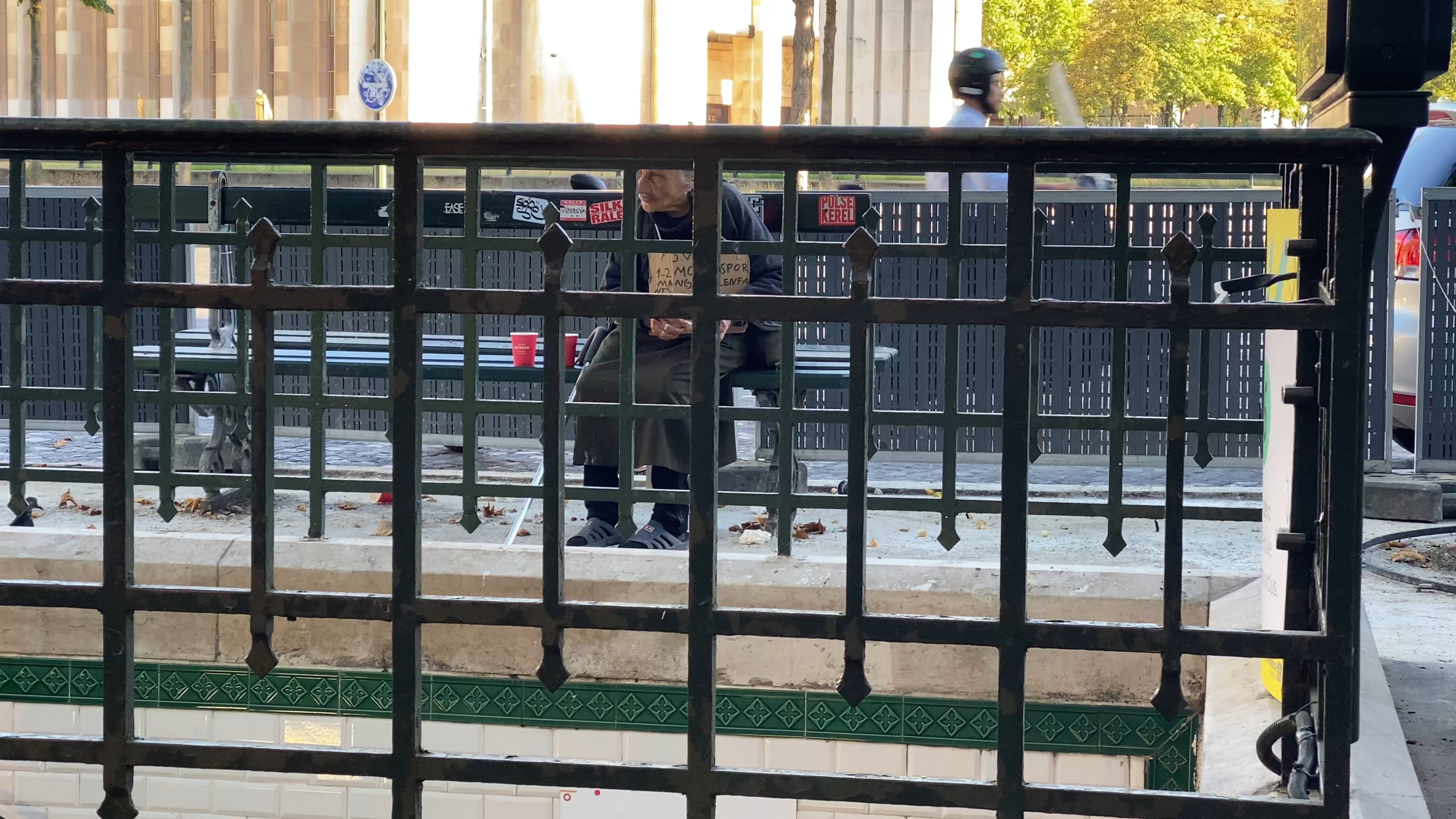 Poor people everywhere also in Paris 