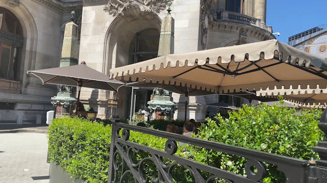 Lunch at Coco in Paris