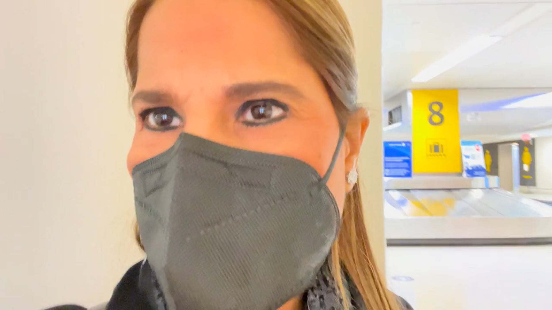 You are not allowed to film...you can't film....SHUT UP... I AM FILMING MY SELF