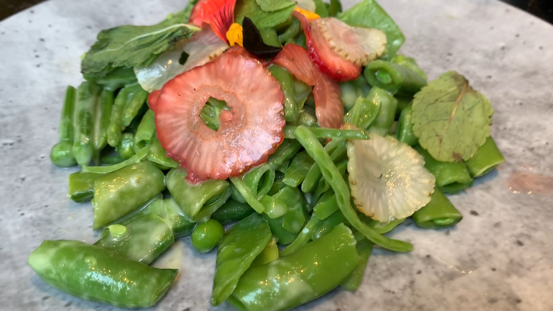 Vegan salad at Queens yard