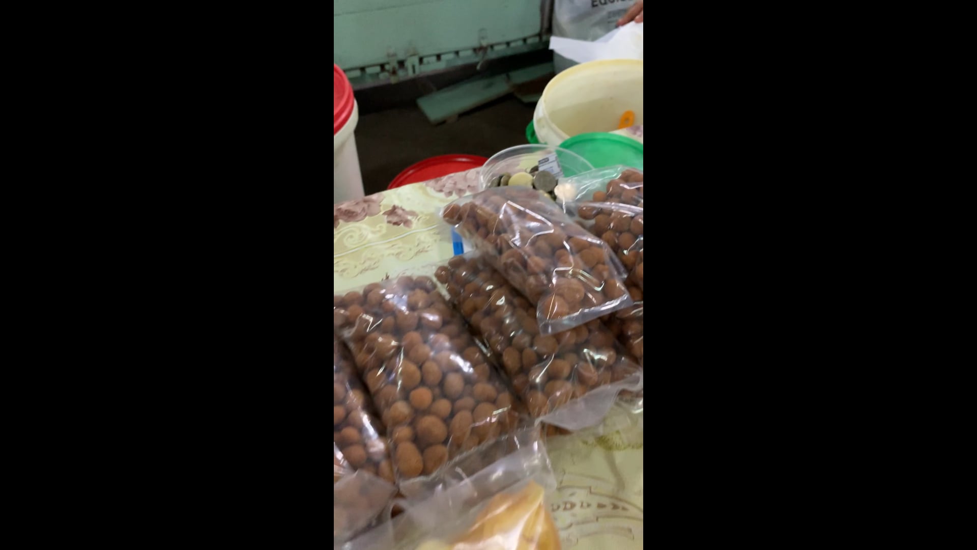 Peanuts with a layer spicy