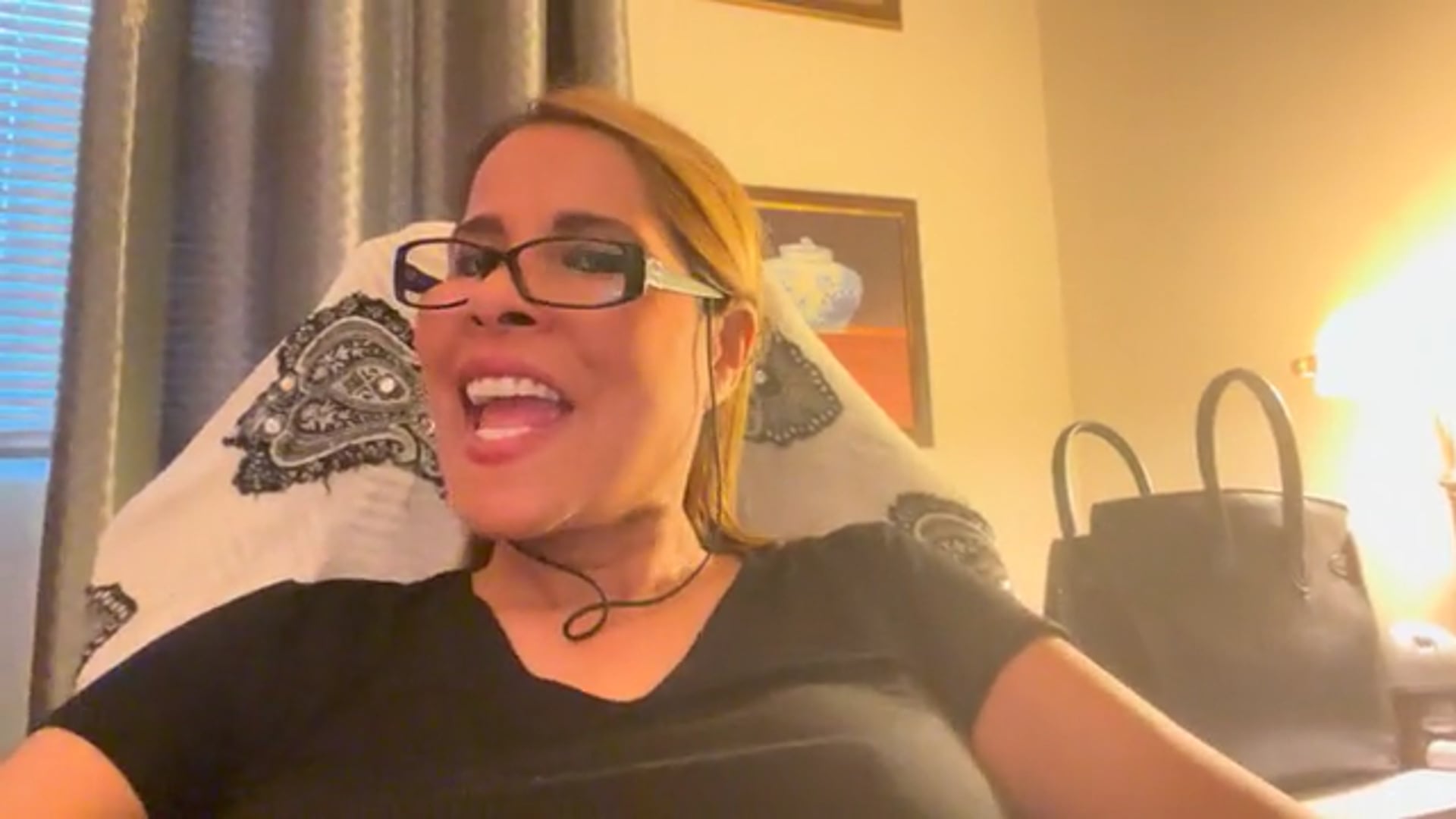 More stories.....the bitch called Iran... sucks big time