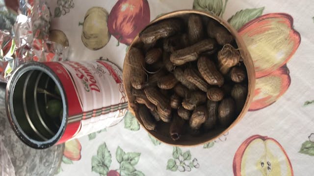 Boiled peanuts