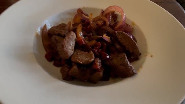 Steak with onions