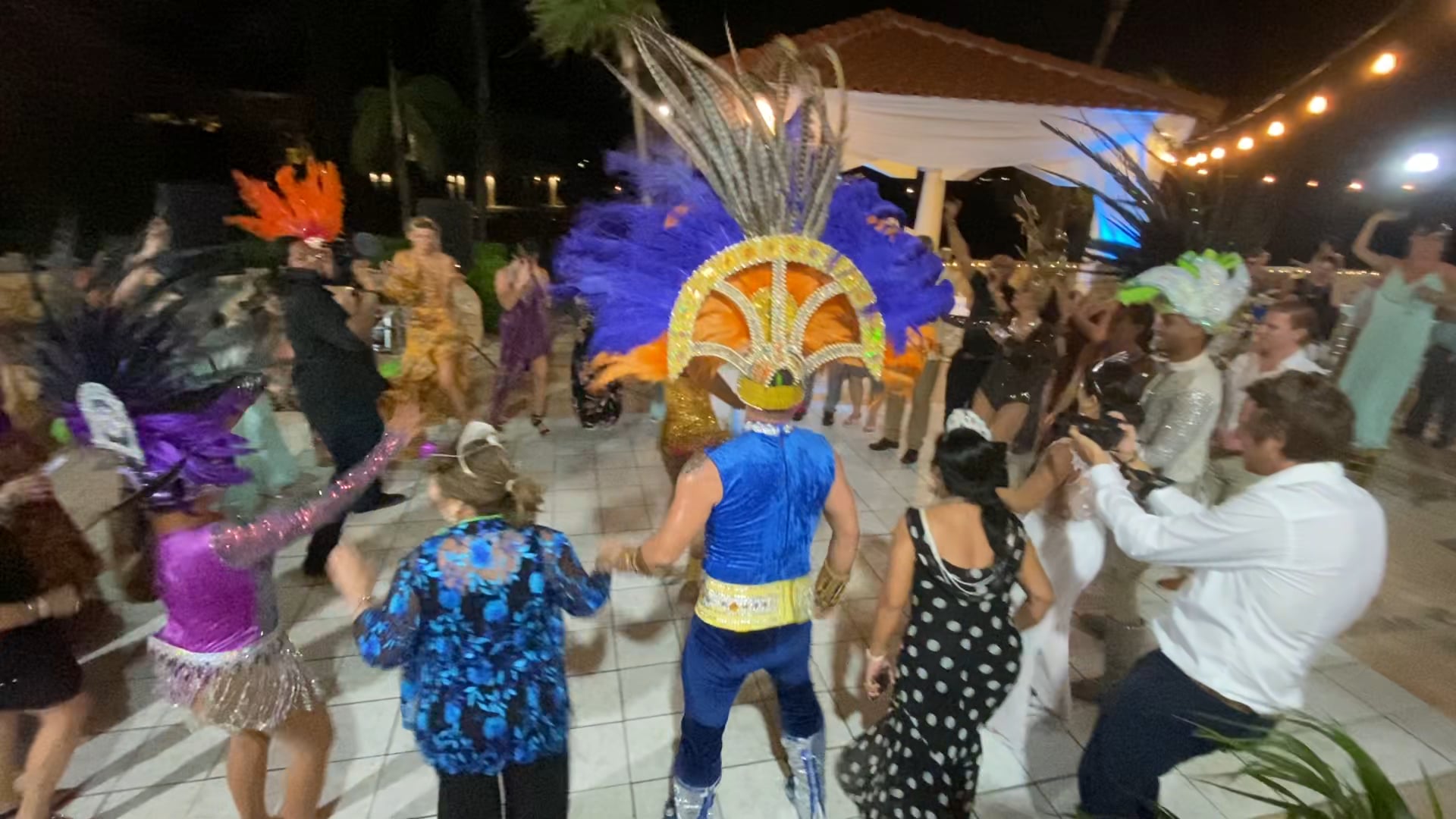 Dancing on the wedding