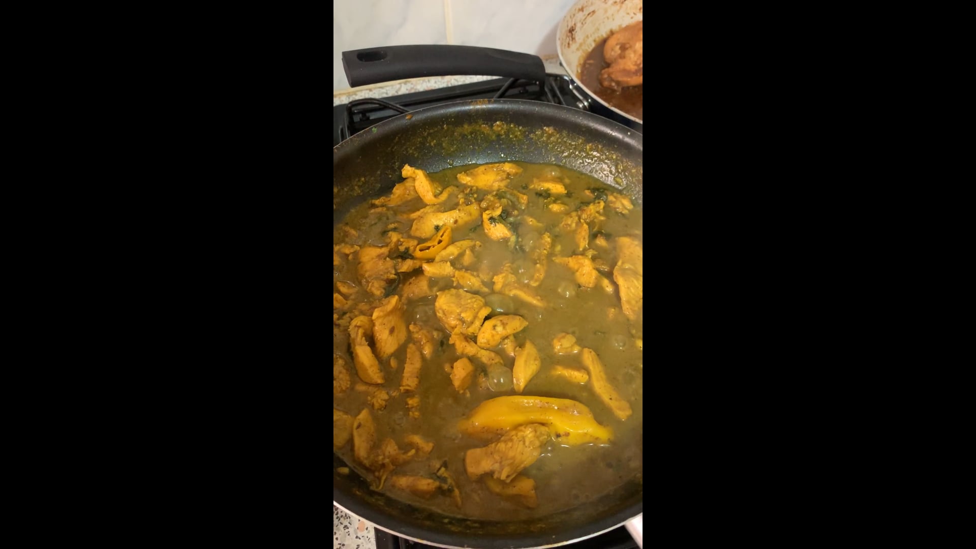 Curry chicken