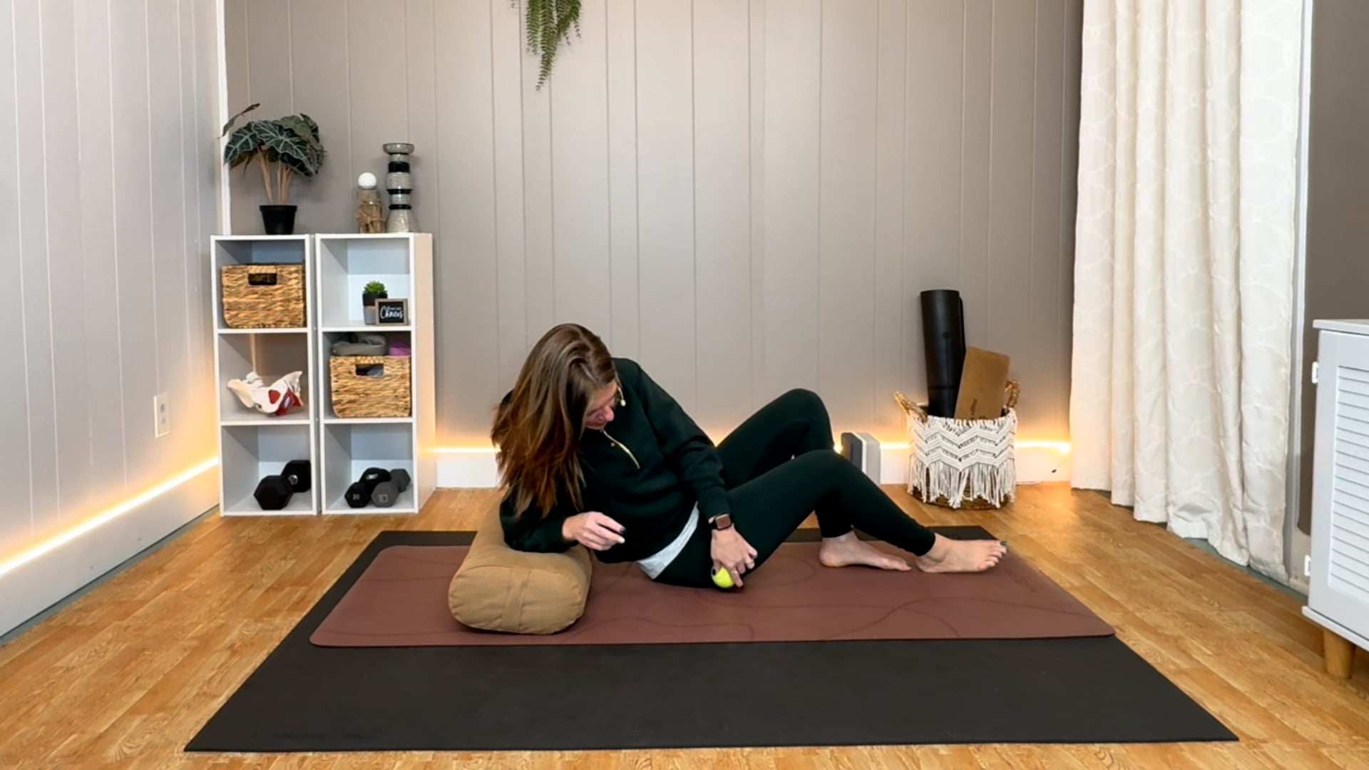 Myofascial Mini: Outer Hips