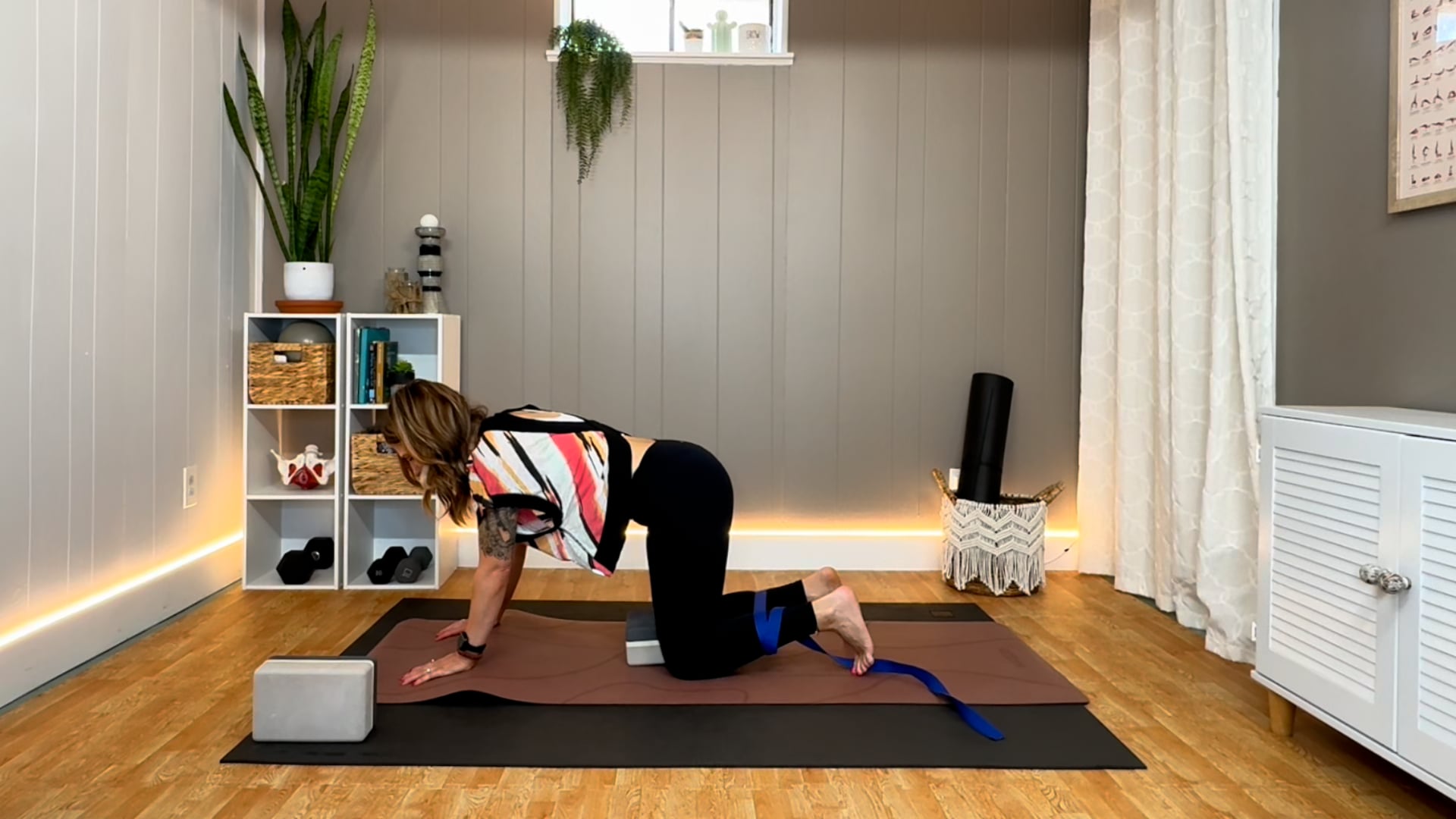 Grounded in the Hips