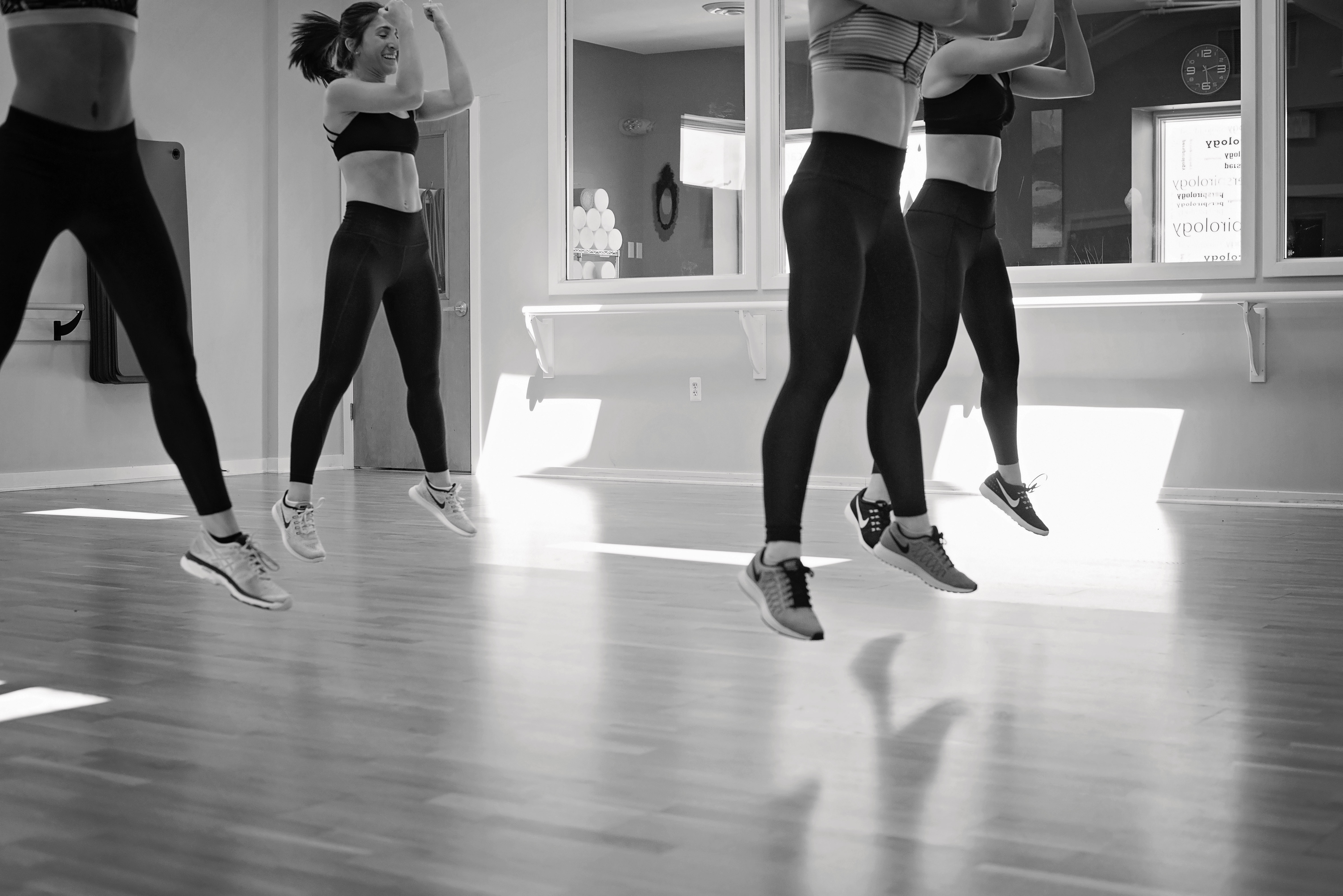 30 / 30 | "A" Set Legs | Twisting Thigh w/ Cardio Challenge