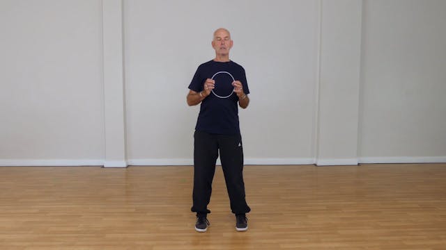 Mini qigong 04 - Mobilising the feet 03