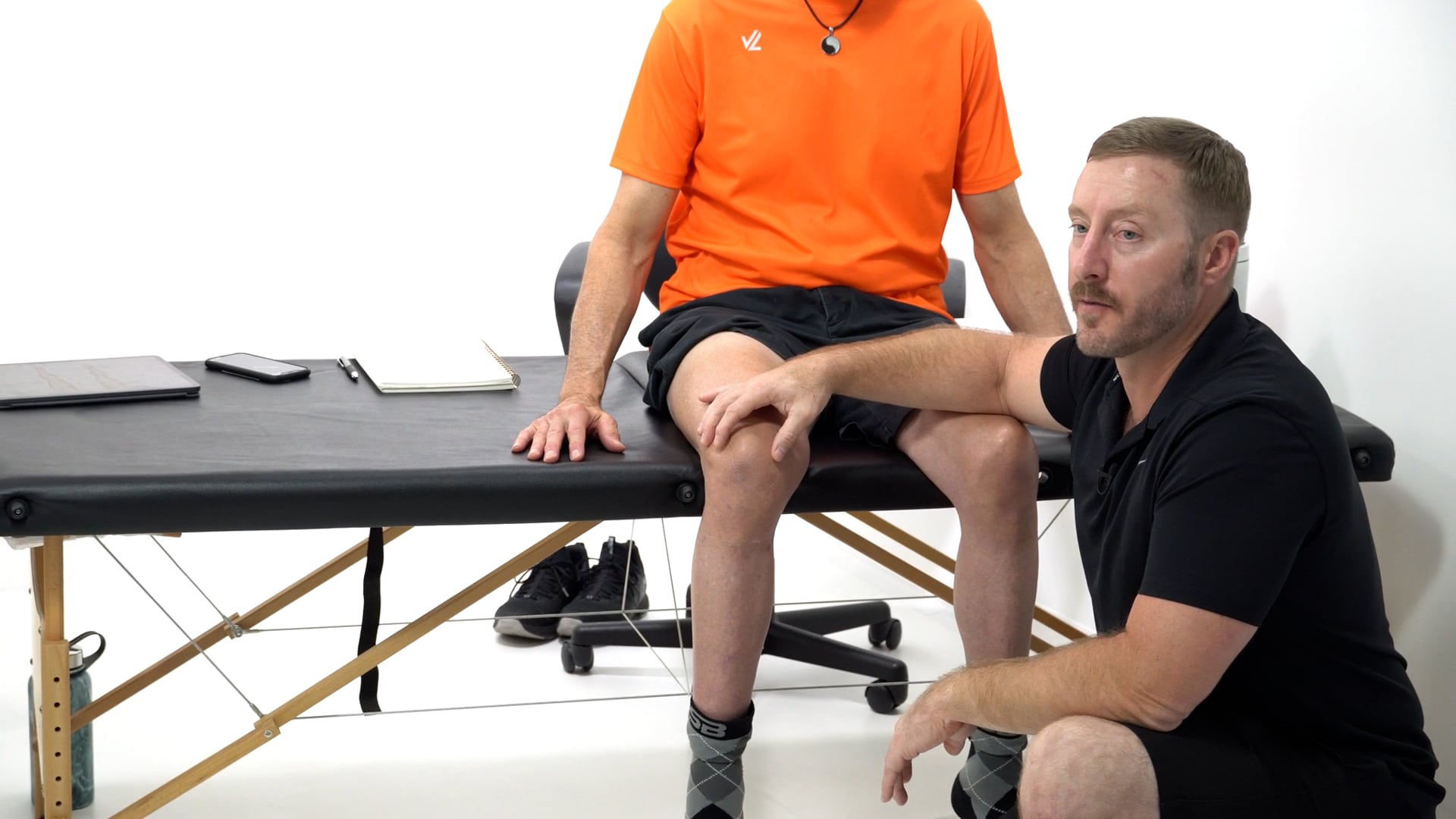Palpation of the Knee