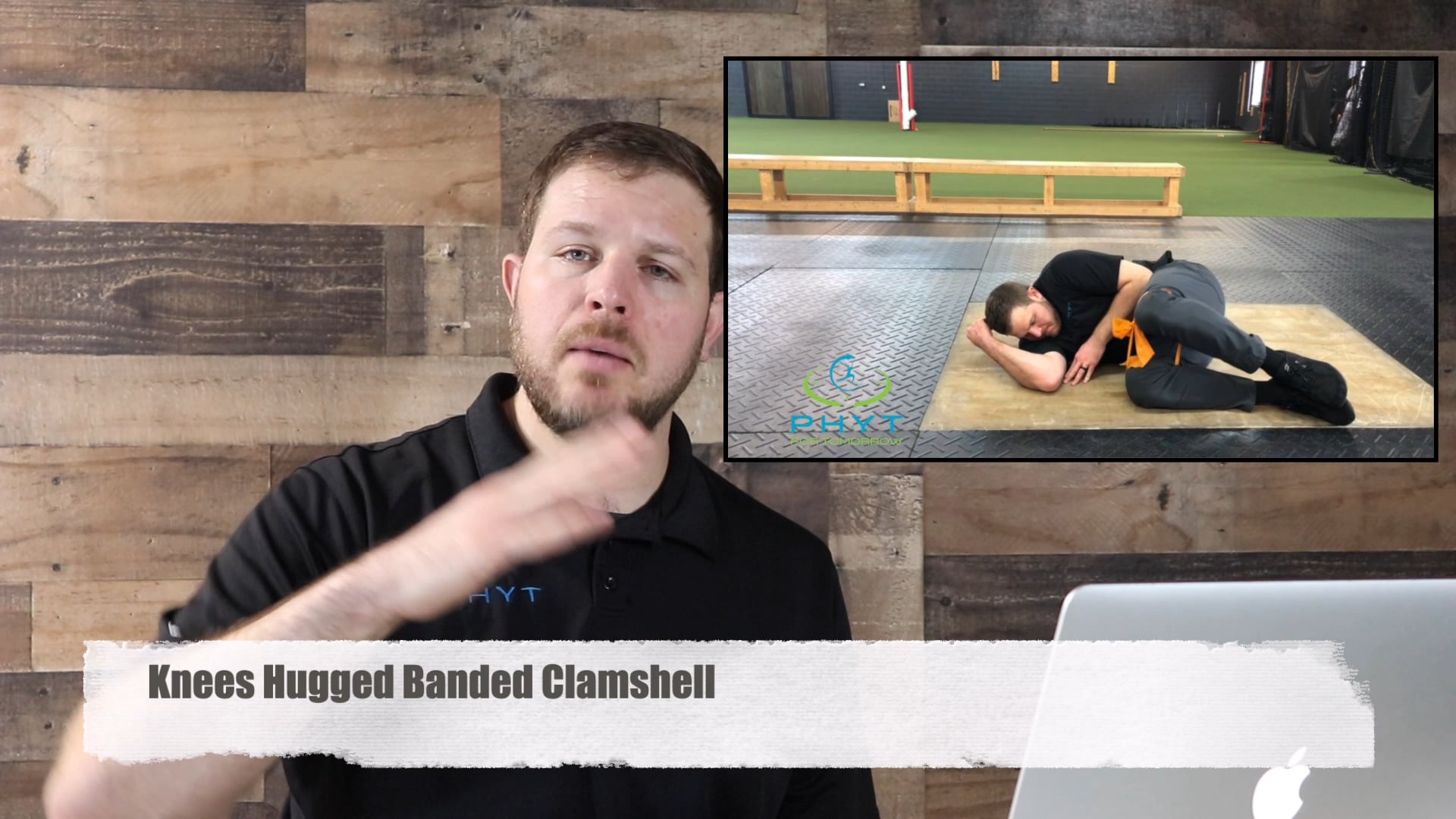 Knees Hugged Banded Clamshell