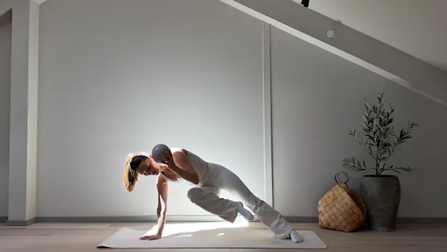 DAG 4 | Kjerne | Ball | Pilates x Fly...