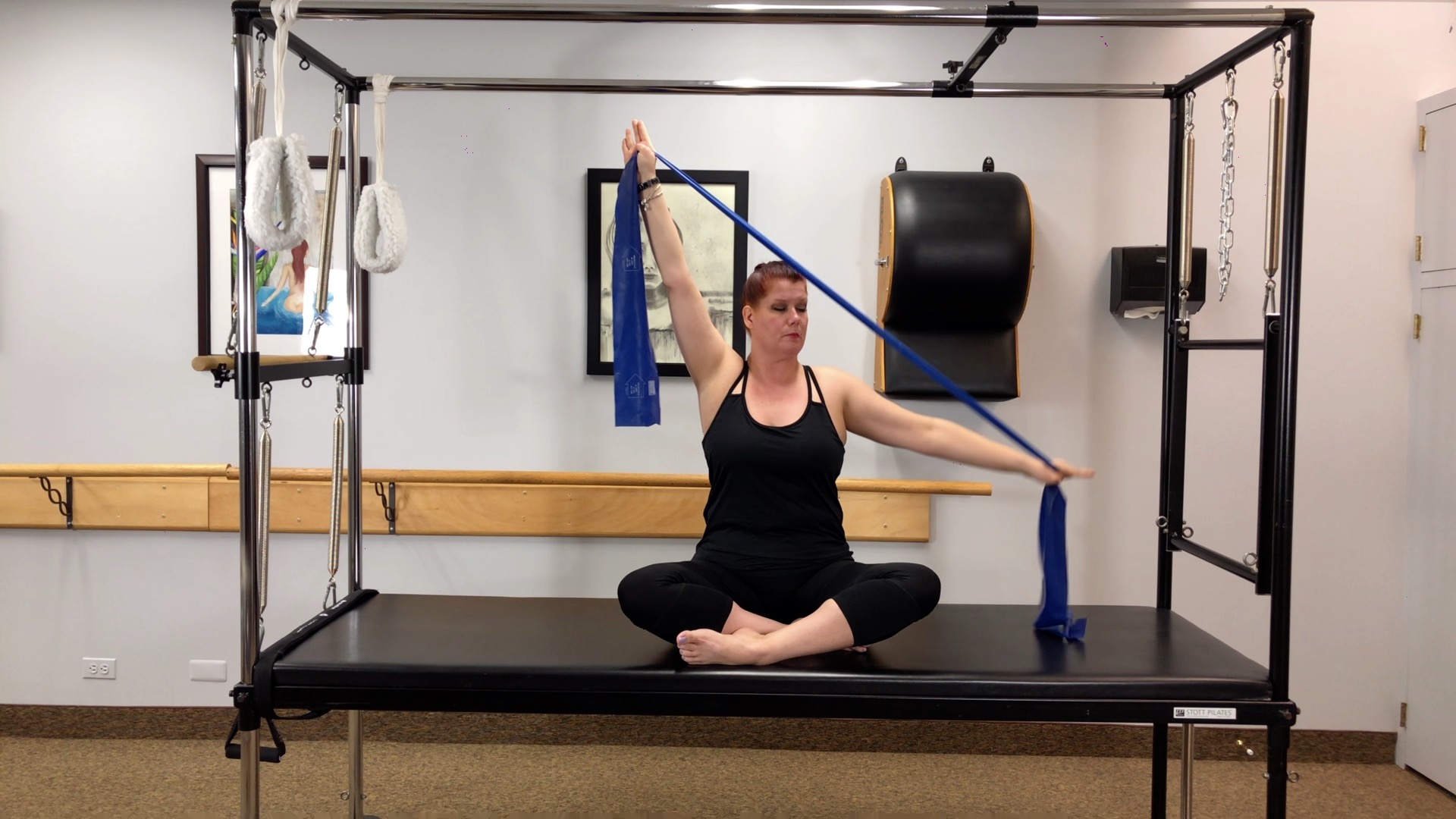 8 MINUTE RESISTANCE BAND ARMS | GENERAL LEVEL | JULIE S