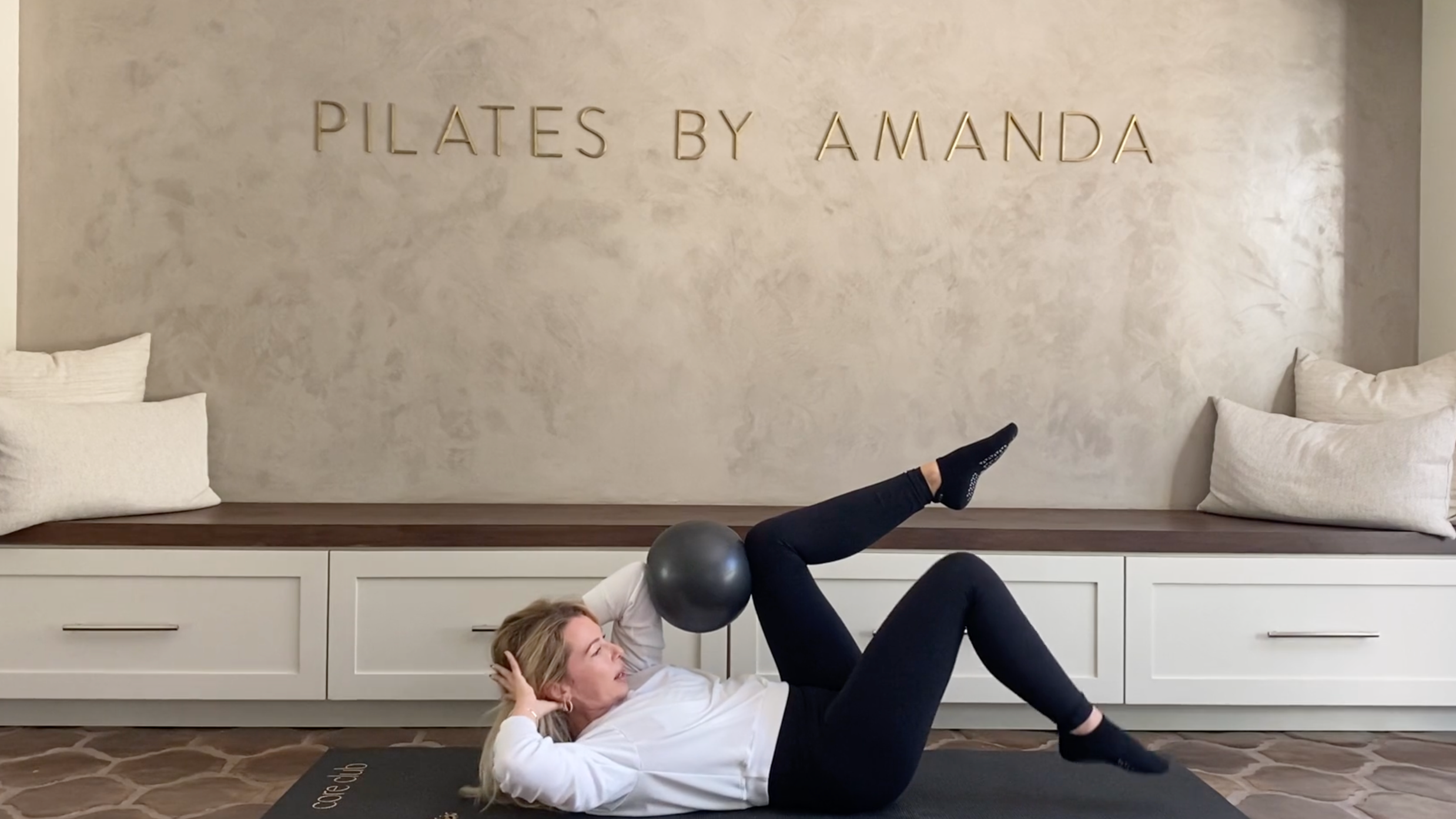 18 Min: Single Prop // Abs With A Twist // Ball