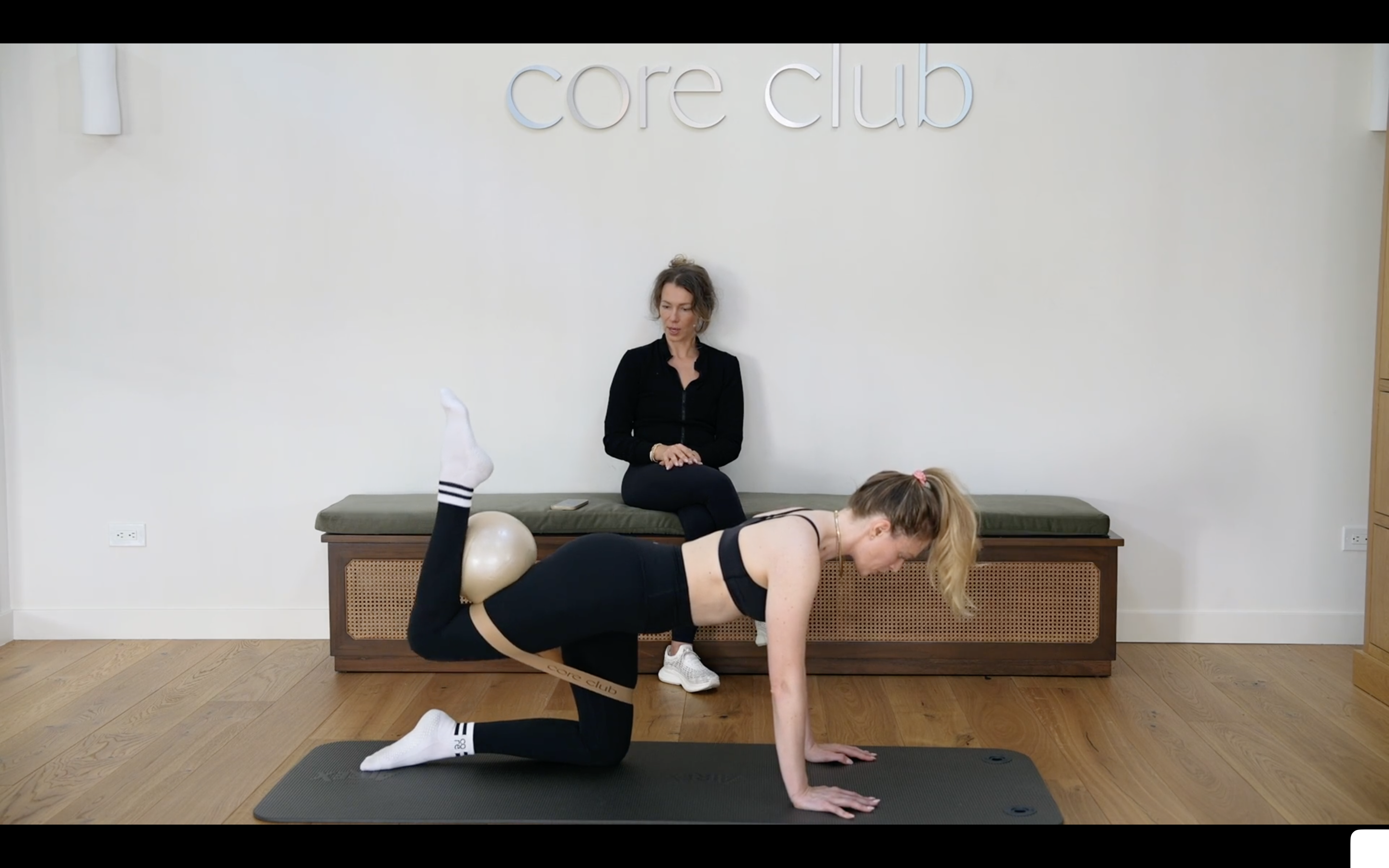 25 Min: Lower Body // Ball & Band