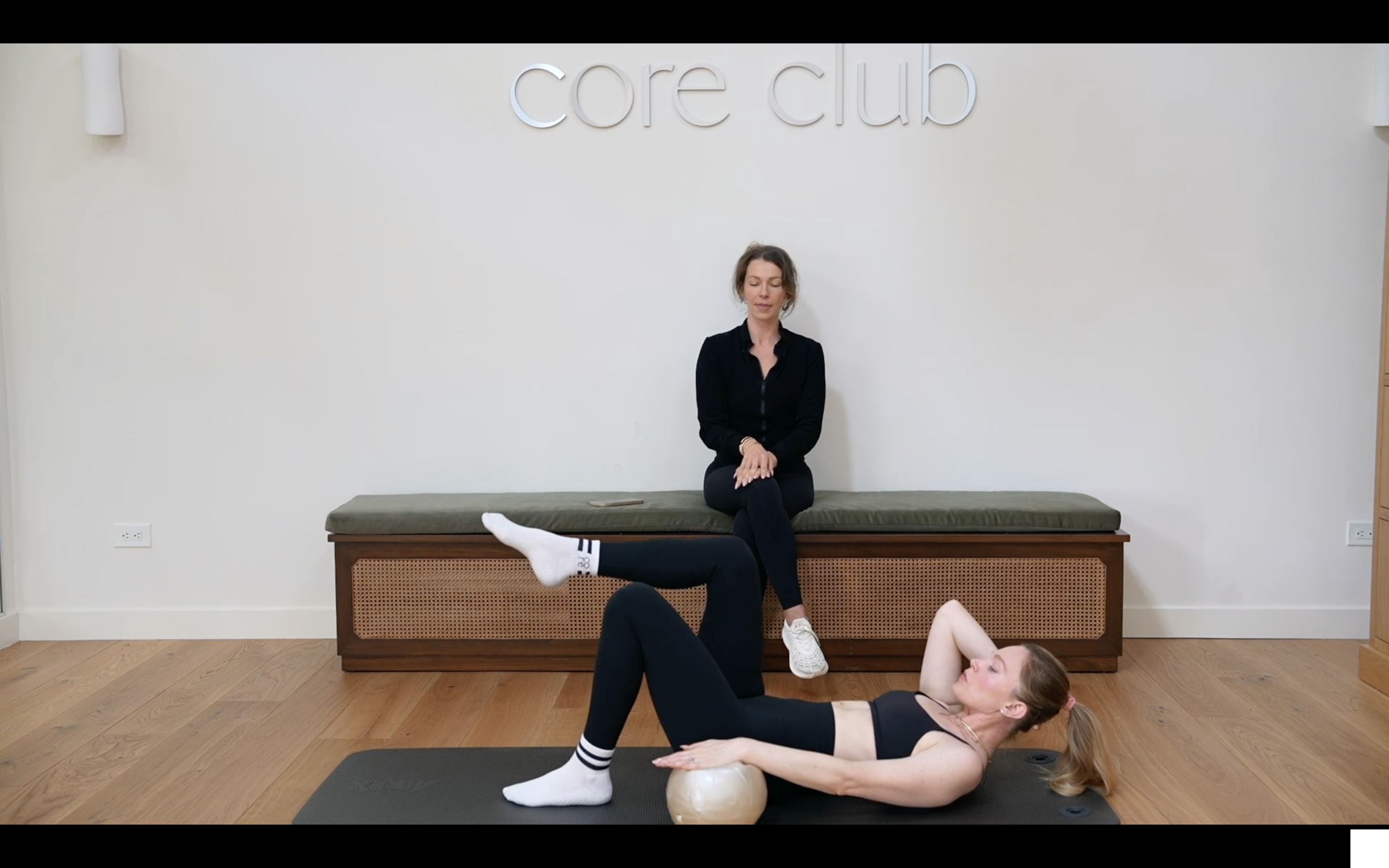 20 Min: Quickie Abs // Stability Ball