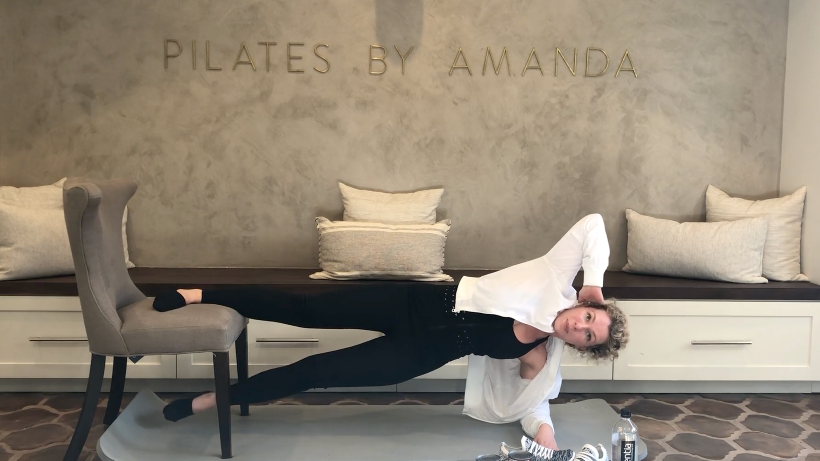 33 Min: Abs, Arms, & Obliques // No Equipment