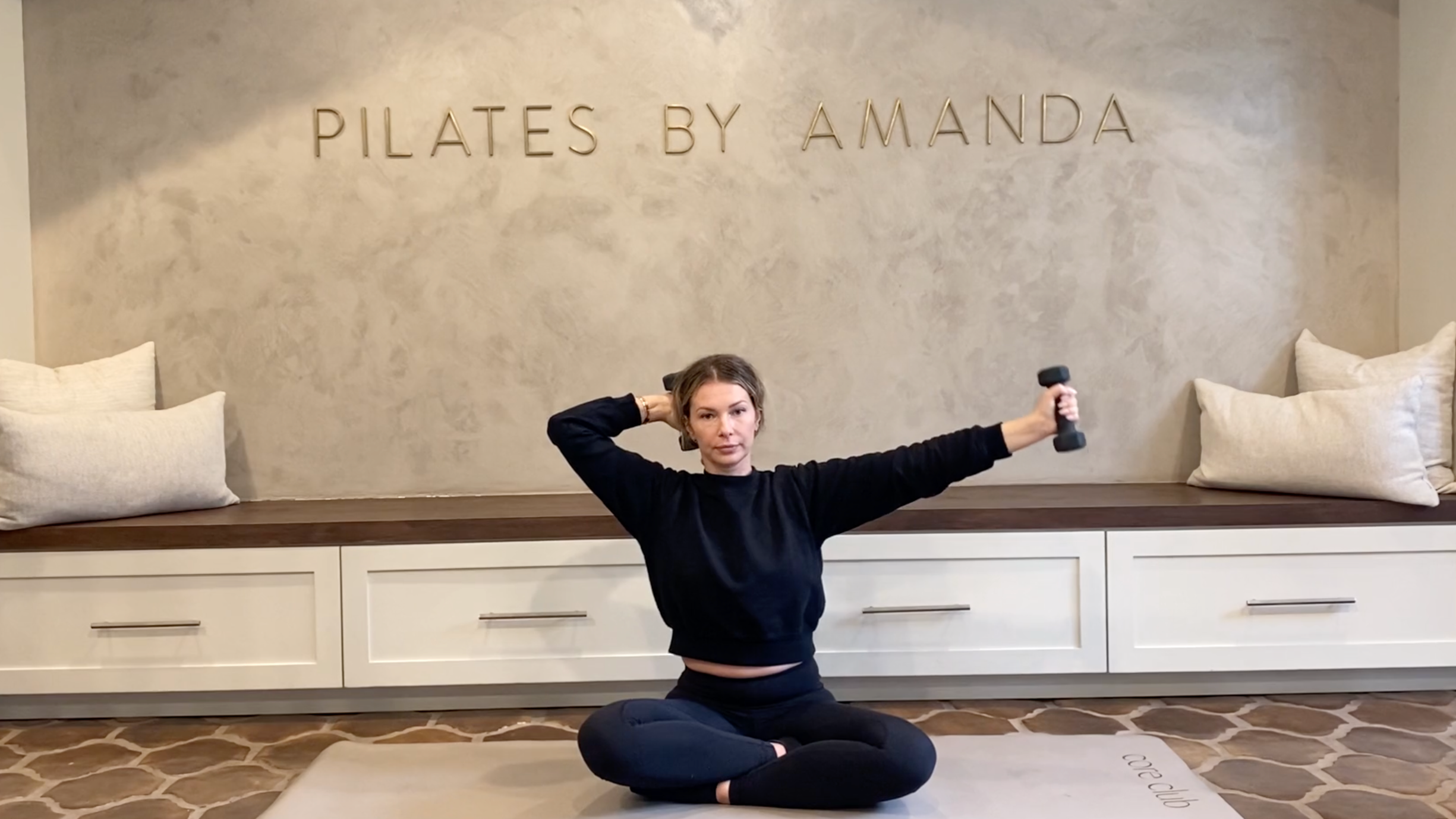 16 Min: Quickie // Arm Burn // Ankle Weights or Hand Weights