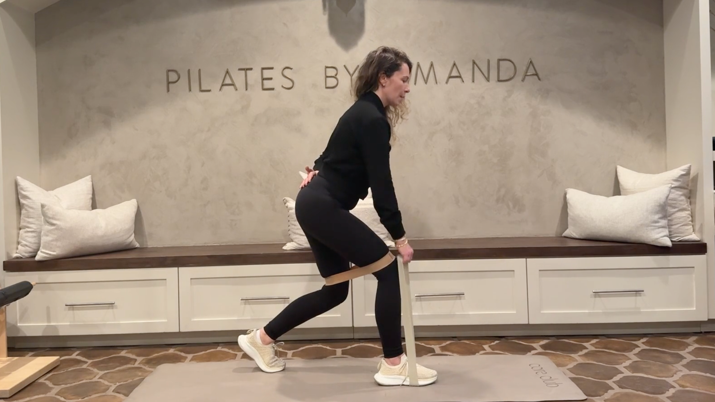 30 Min: Lower Body & Arms // Bands