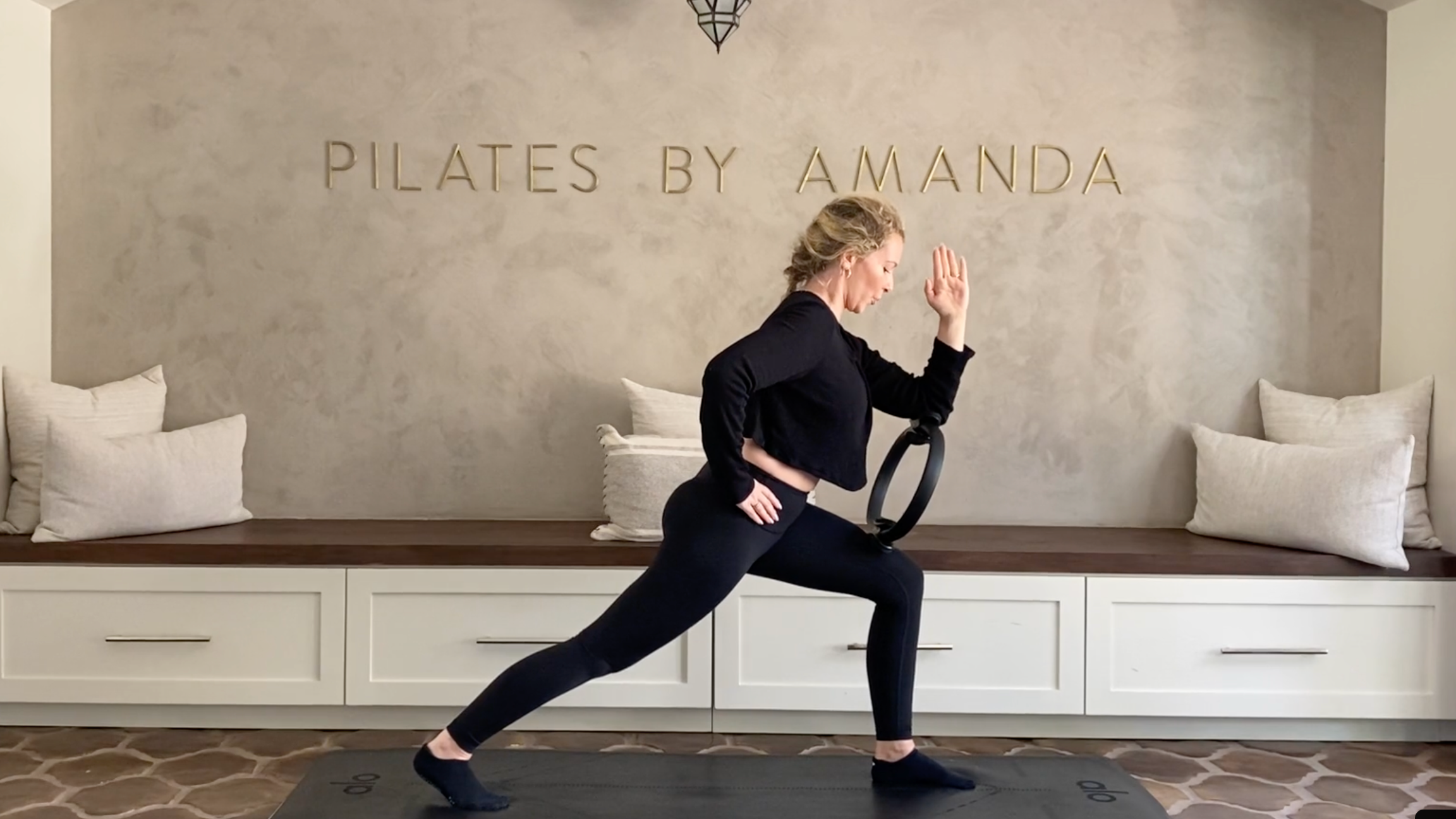 37 Min: Quickie // Full Body // Ankle Weights & Ring