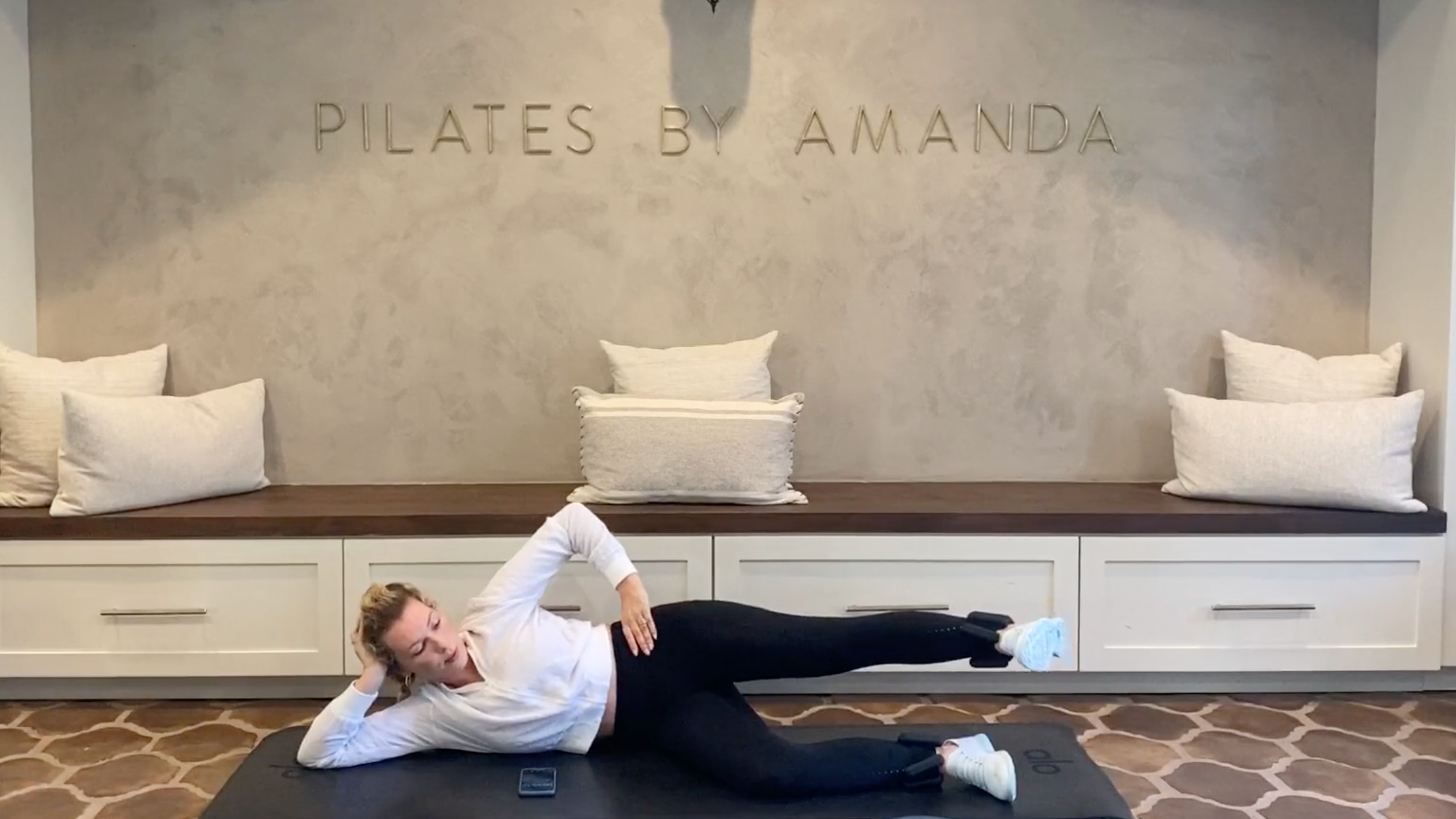 32 Min: Quickie // Full Body // Ankle Weights, Bands, & Ring