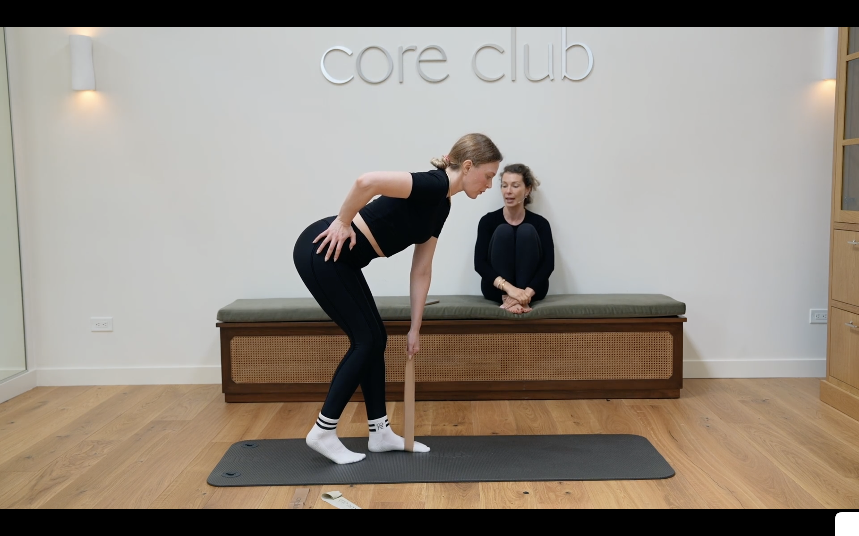 35 Min: Part 2 Lower Body // Bands