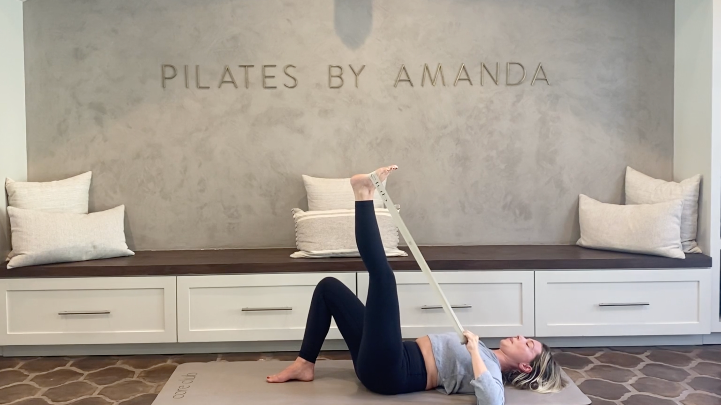 14 Min: Quickie // Arms // Bands