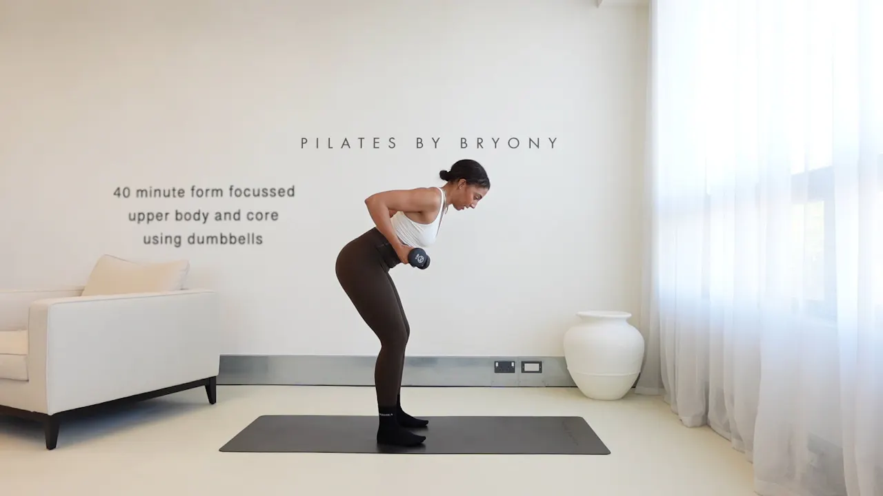 40 minute form focussed upper body and core using dumbbells - Pilates ...