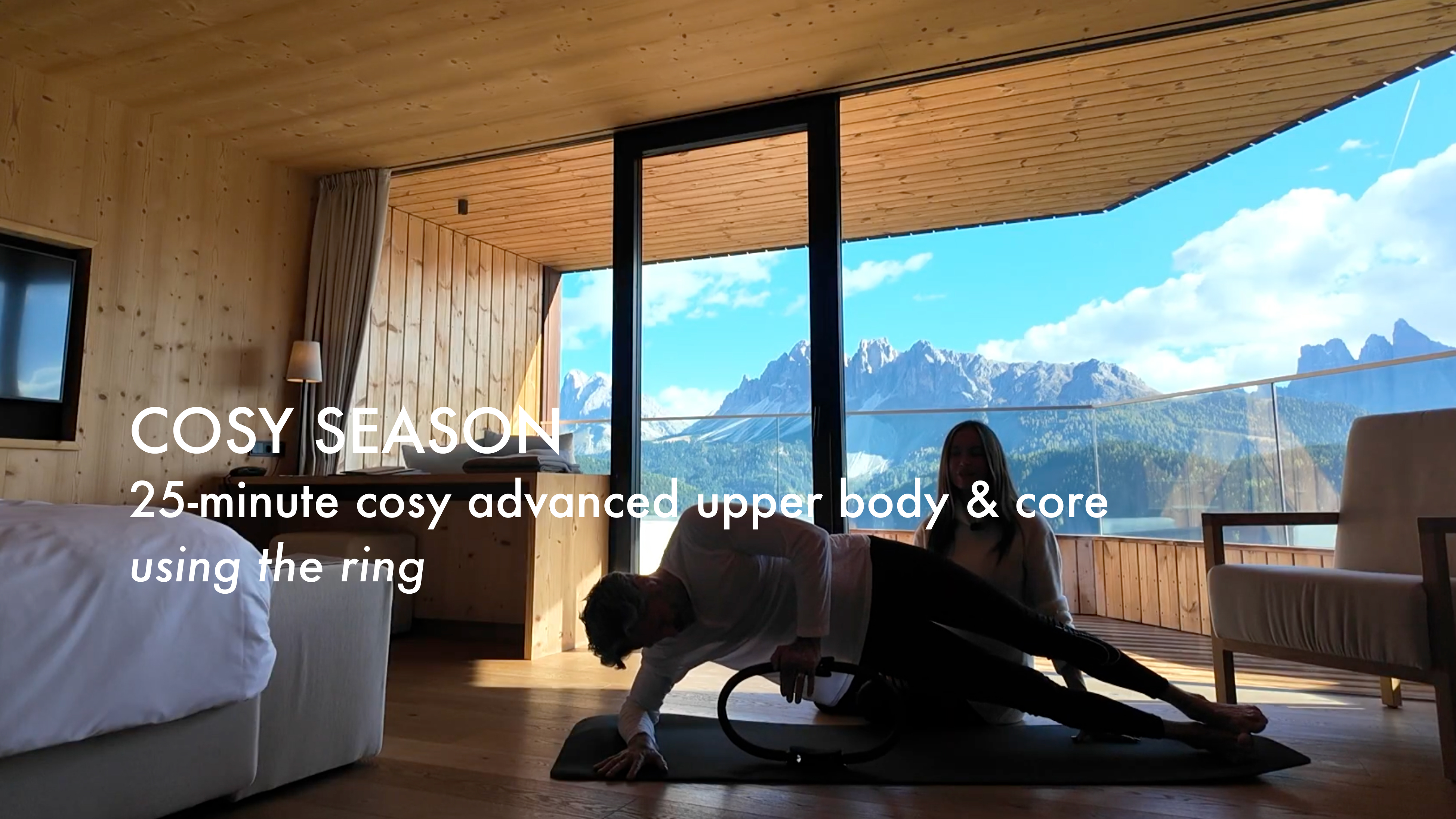 NEW: 25-minute cosy advanced upper body & core using the ring