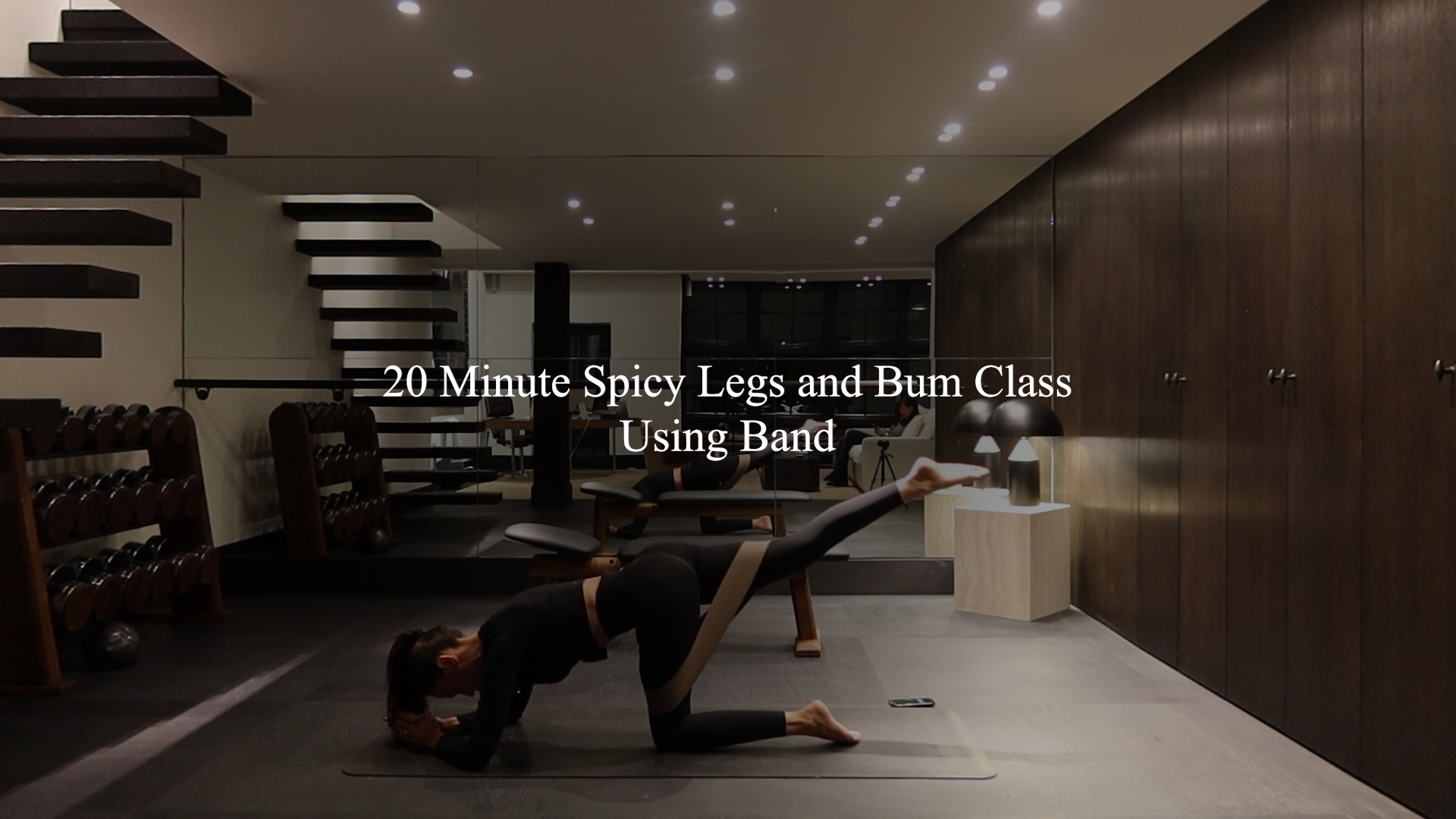 20 minute spicy legs and bum class using the band