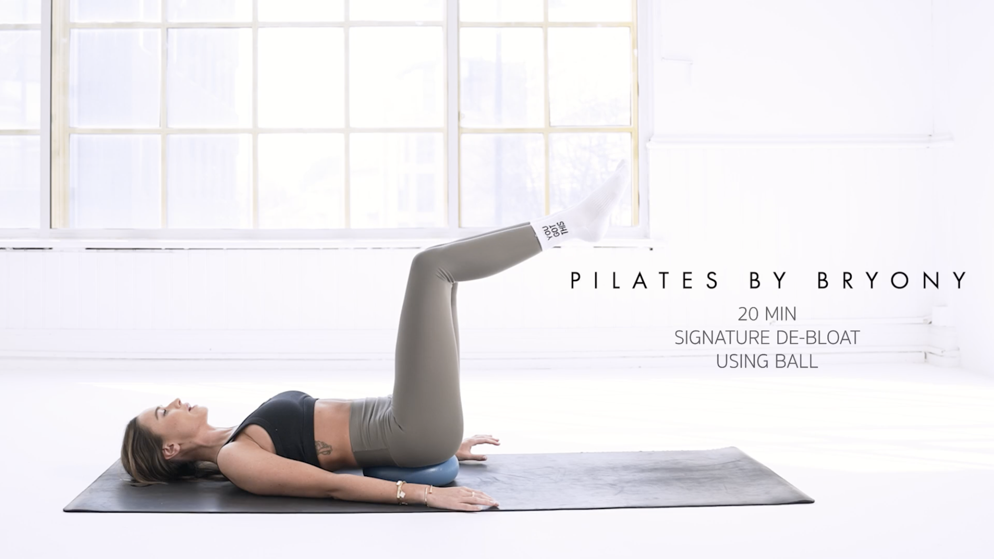 DAY 7 // 20 minute signature de-bloat class using a ball