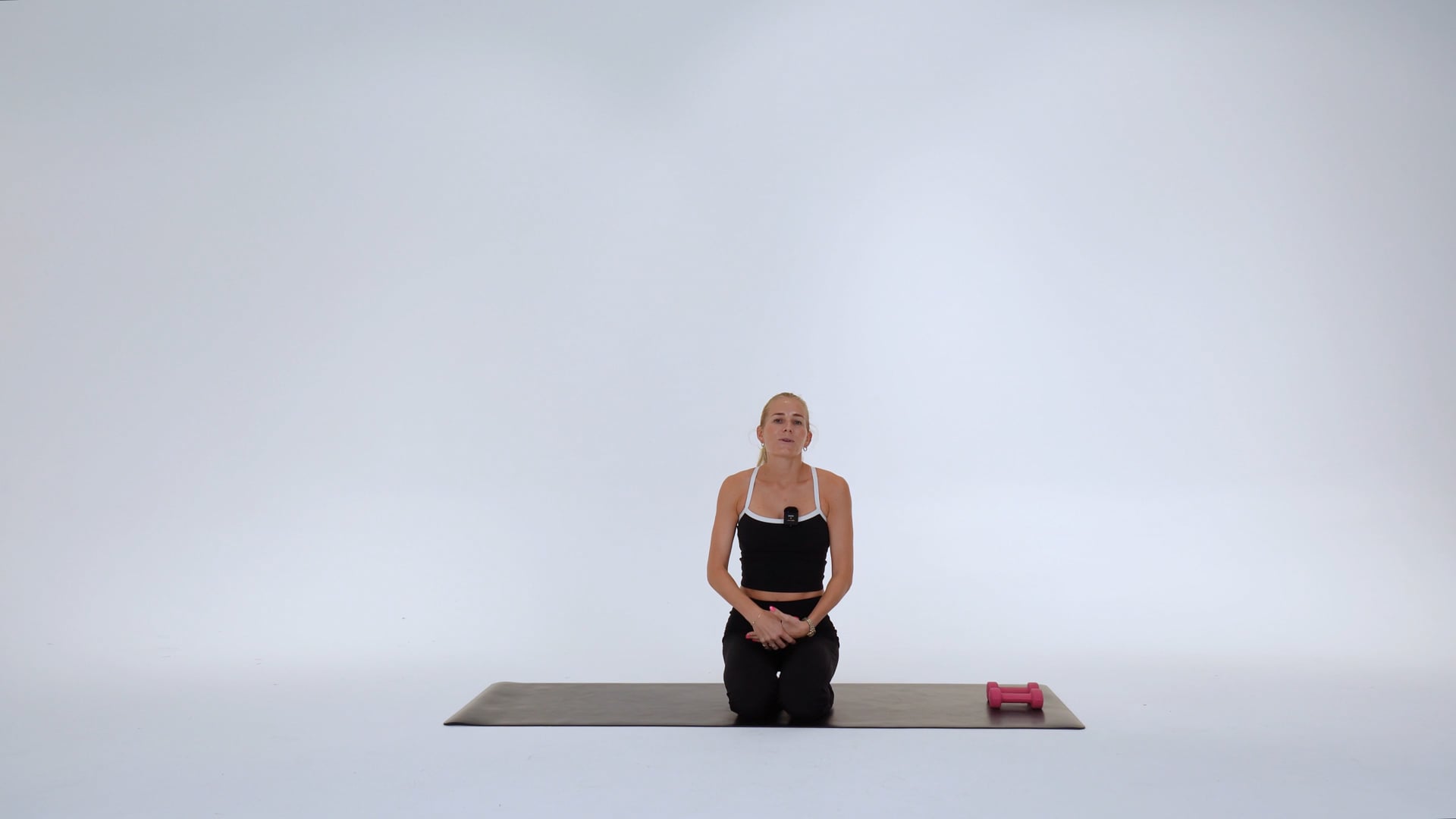 15 minute upper body and core using handweights