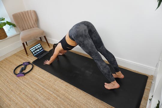 12 Min Gentle Stretch Flow 