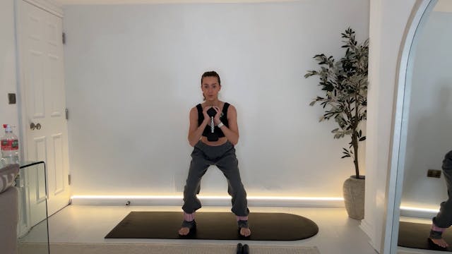20 min Arm & Glutes Class with Hand W...