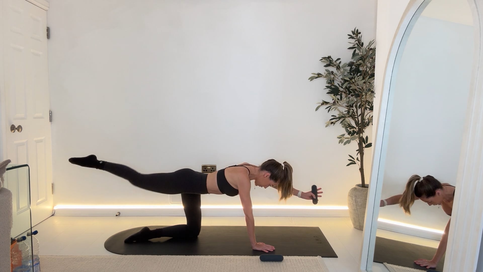 20 min Spicy Full Body with Hand Weights