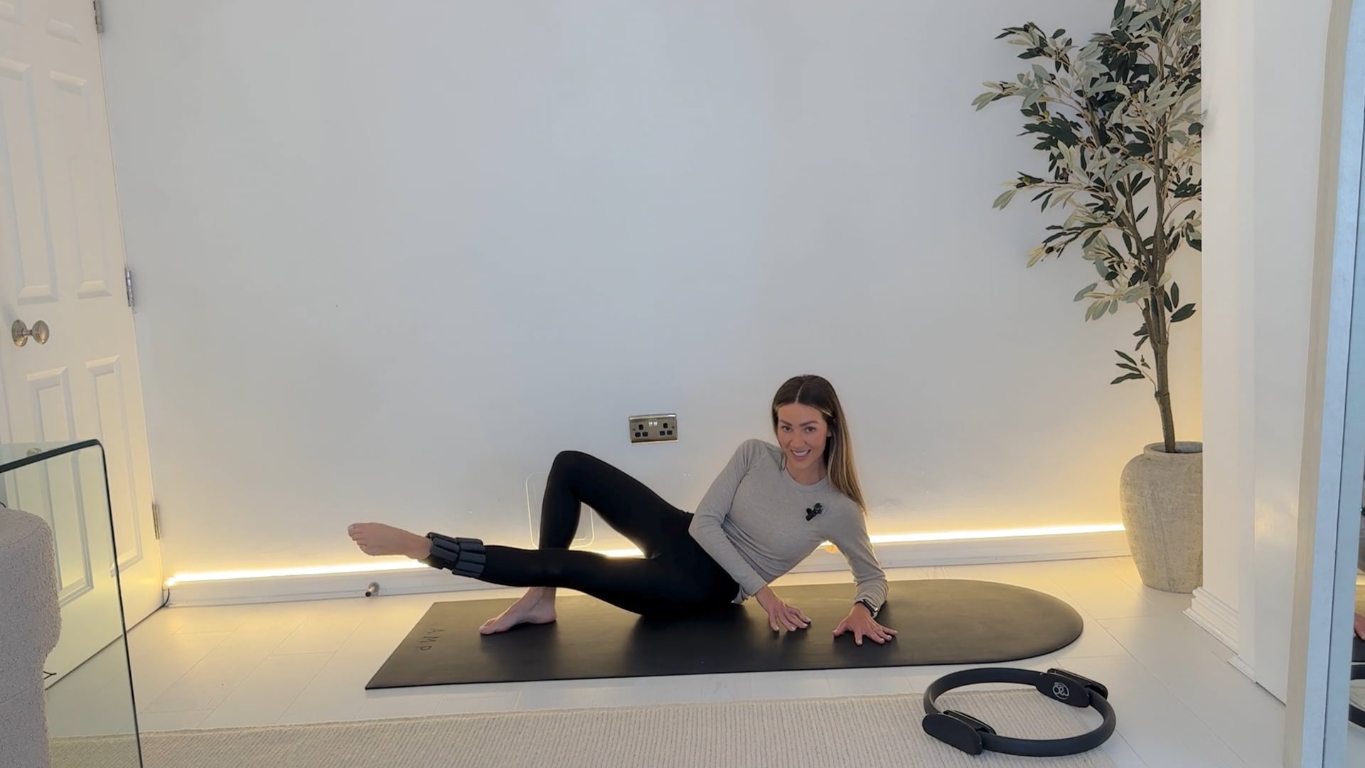 15 min Express Glutes & Inner Thighs with Ankle Weights & Ring