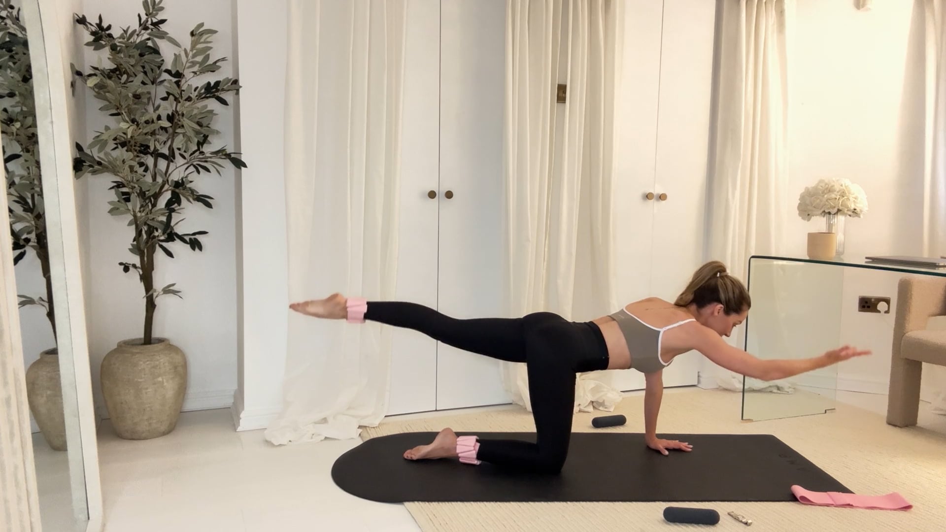 20 min Full Body Contour Class - Resistance Band, Ankle Weights & Hand Weights