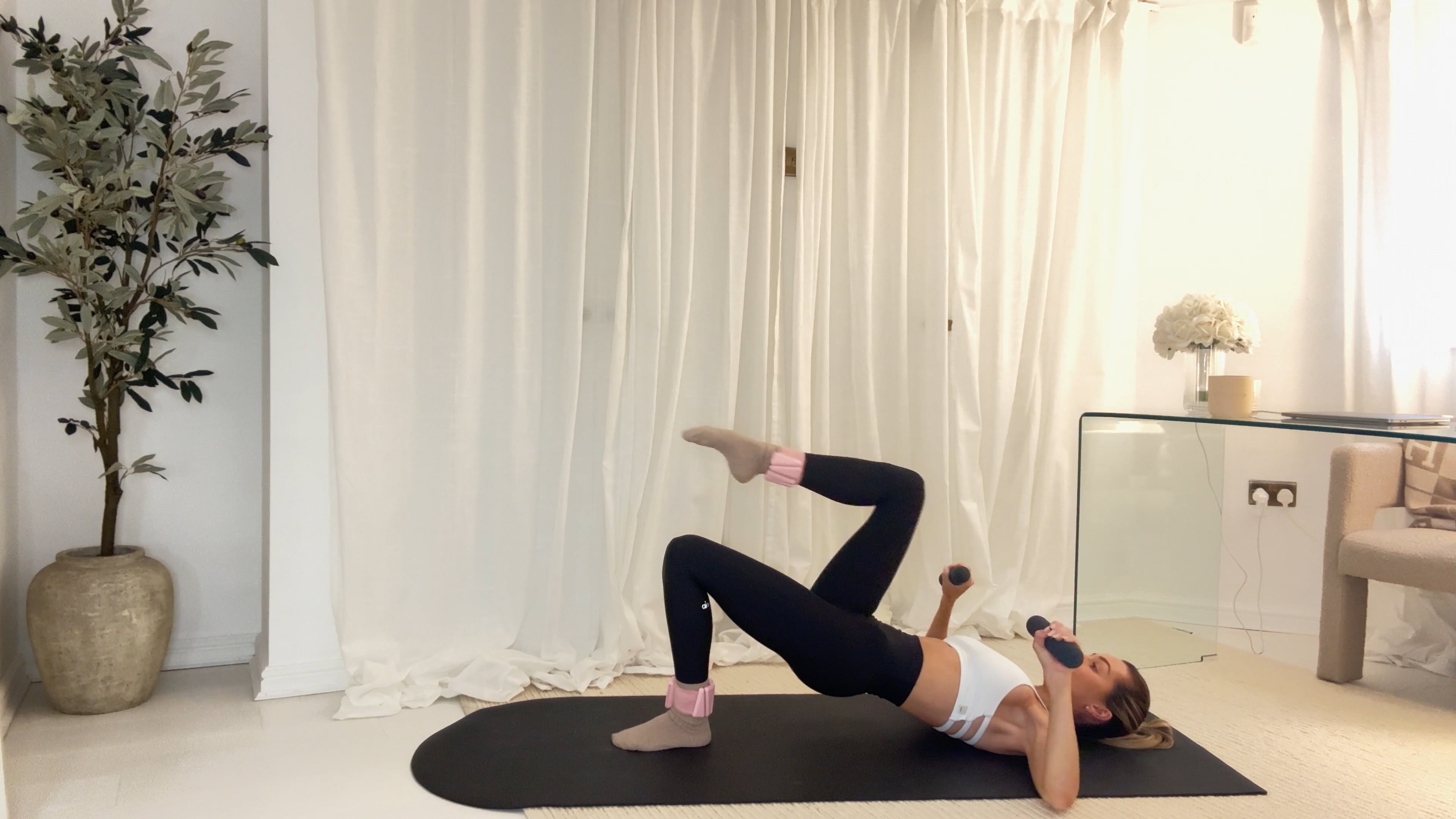 15 min Express Bed to Burn Class with Ankle Weights & Hand Weights