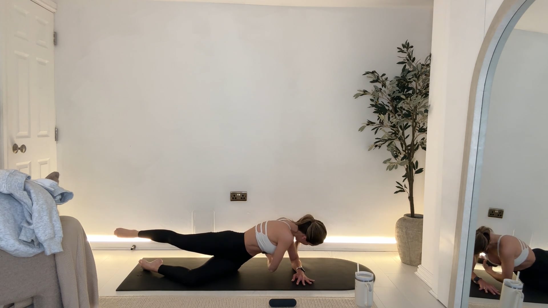 20 min arms & powerhouse with hand weights