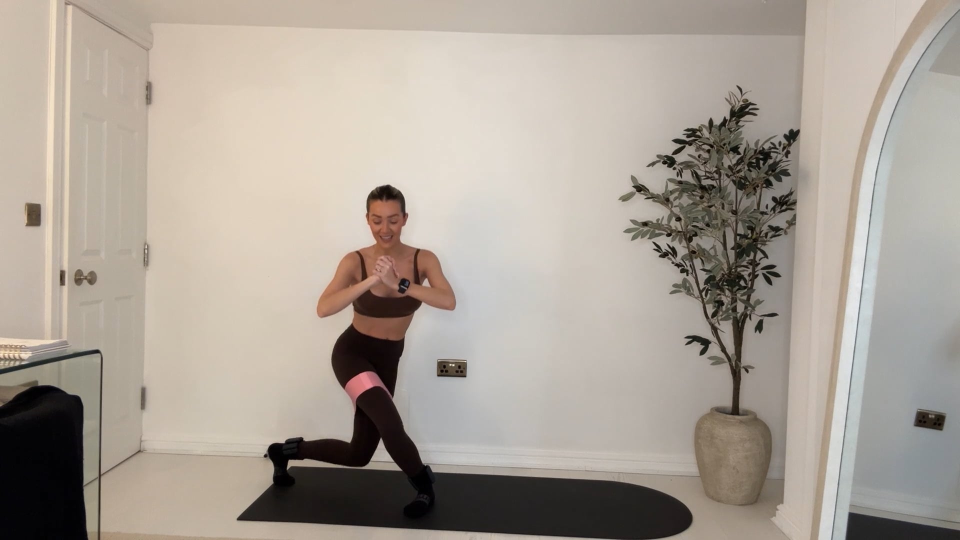 20 min Full Body Sculpt with ankle weights & band