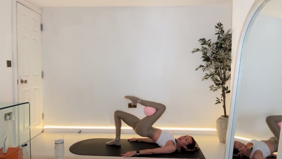 20 min Classical x Modern Combo Class with Ball