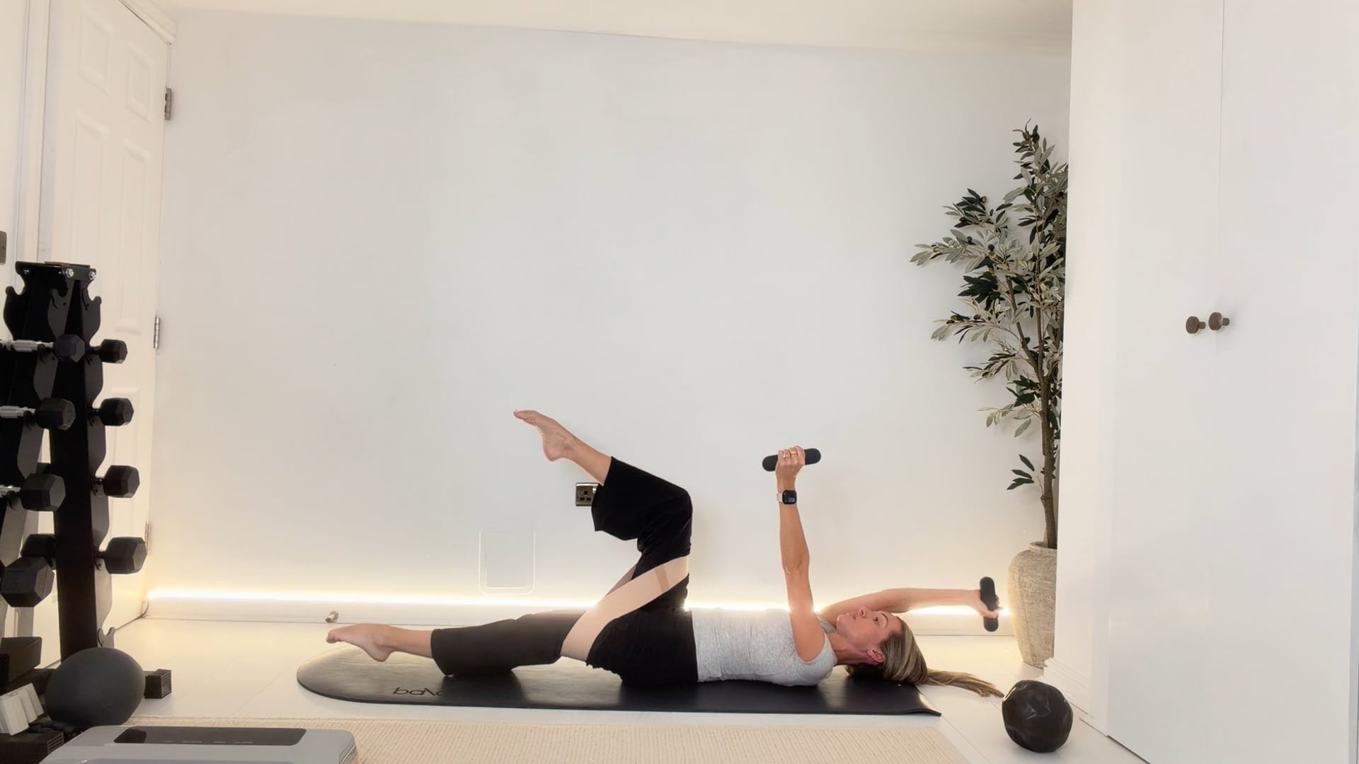 20 min Core focussed Class with Resistance Band, Ball & Hand Weights