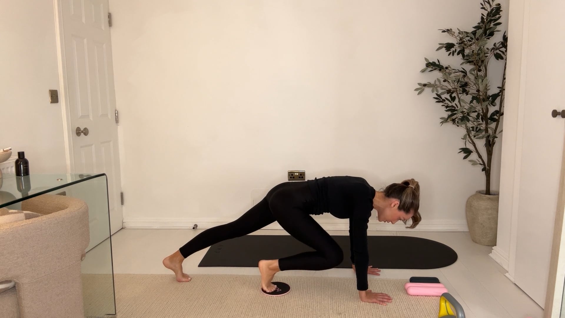 20 min Short & Sharp Strength Class with Ankle Weights, hand weights